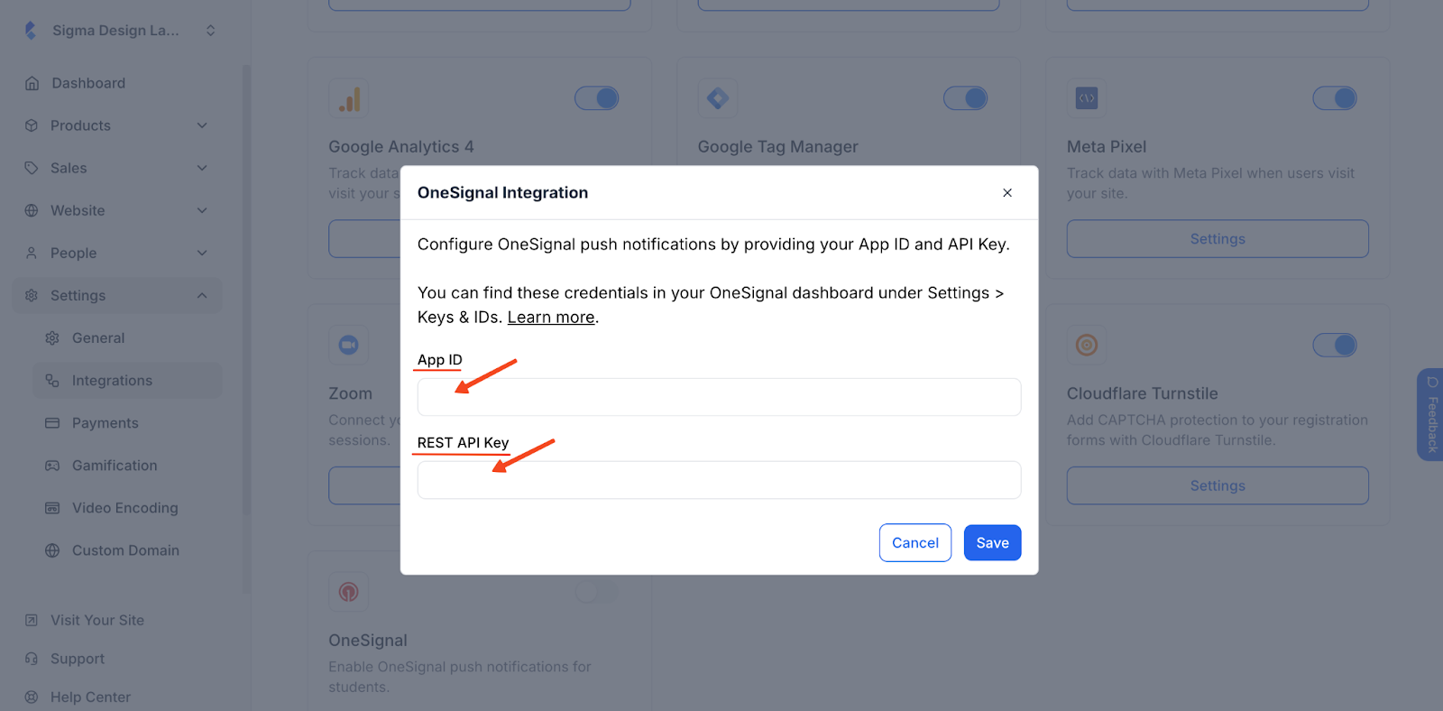  insert your One Signal App ID and REST API Key.